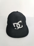 Gorra Negra DC / Size 7 1/8 (56.8 cm)